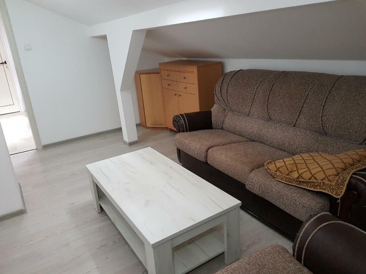 Emi Lägenhet Budva Exteriör bild